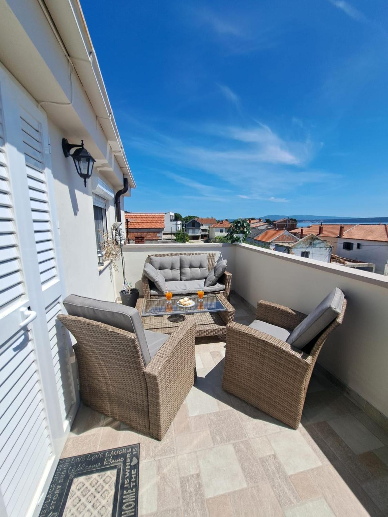 Apartman Lucia Posedarje Exterior foto